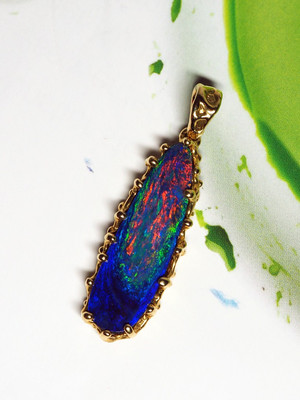 Doublet Opal Yellow Gold Pendant