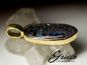 Silberanhänger mit glänzendem Opal in Vergoldung