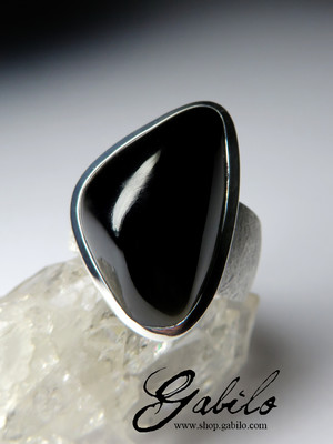 Großer silberner Ring mit schwarzem Achat