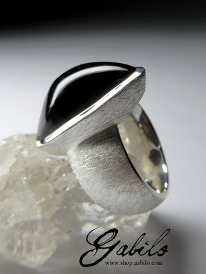 Großer silberner Ring mit schwarzem Achat
