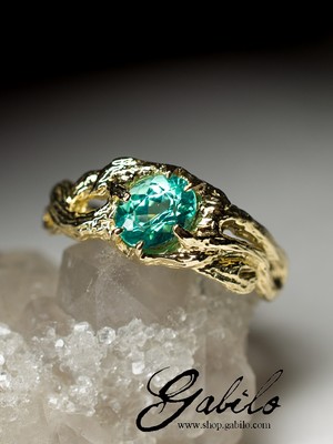 Gold ring with tourmaline Paraiba