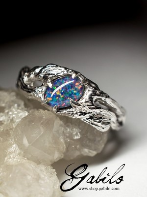Silberring mit Triplett-Opal
