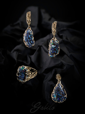 Koroit opal gold earrings
