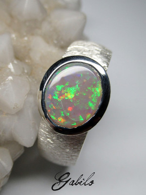 Australian opal gold ring 