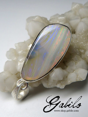 Suspension mit australischem Opal