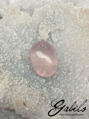 Кабошон розового кварца 31,9 карат