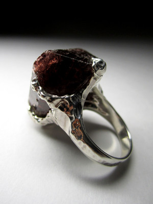 Ring mit Spinellrot