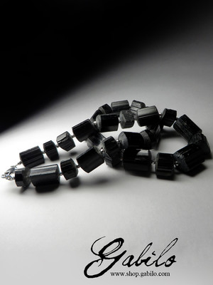 Perlen aus schwarzem Turmalin-Sherla