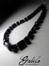 Perlen aus schwarzem Turmalin-Sherla