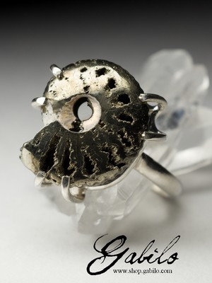 Silberring mit Ammonit pyritisiert