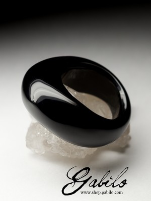 Ring aus massivem schwarzen Achat