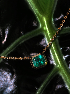 Columbian Emerald and diamond gold necklace