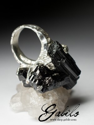 Silberring mit schwarzem Turmalin