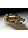 Gold pendant with rutilated quartz 