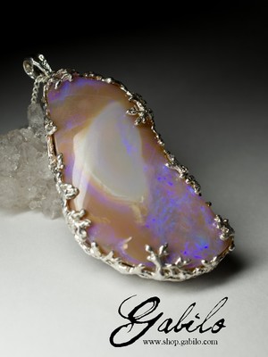 Großer Silberanhänger mit Boulder Opal