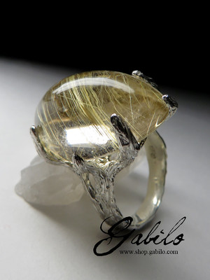 Gold Ring with rutilated quartz