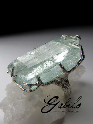 Big ring with aquamarine in silver