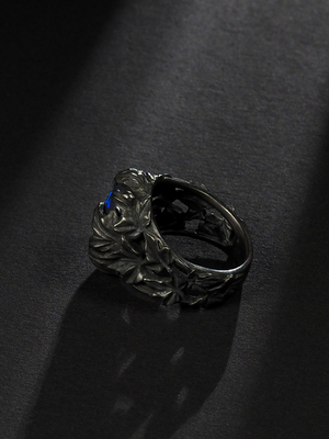Black Opal Ivy ring in silver