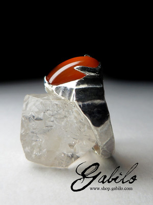 Ring mit Karneol in Silber