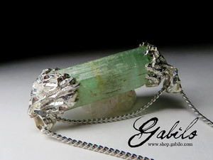 Silberanhänger mit grünem Beryll