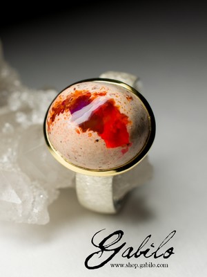 Gold Ring with Fire Opal