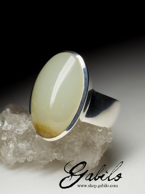Men's nephrite ring