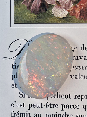 Australian opal oval cabochon 28.78 carats