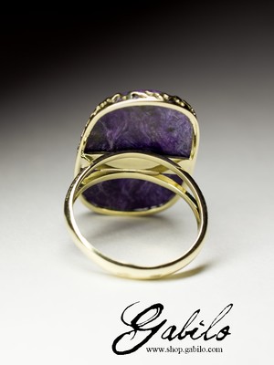Ring mit Charoit-Gold