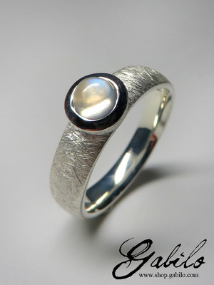 Ring mit adular in Silber