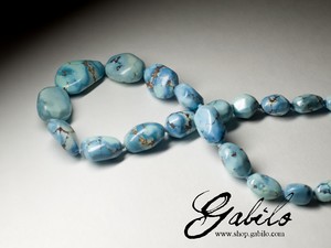 Große Perlen aus Türkis