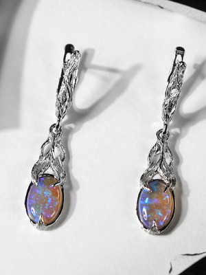 Australian opal gold earrings with Gem Report