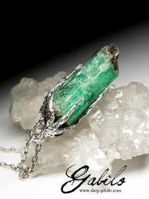 Silberanhänger mit Smaragd