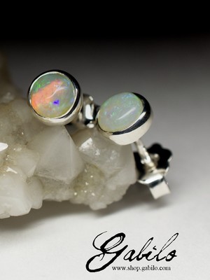 Silberohrringe mit äthiopischem Opal