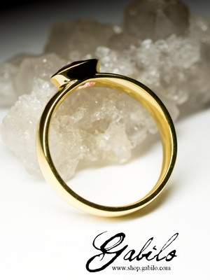 Gold ring mit Amethyst